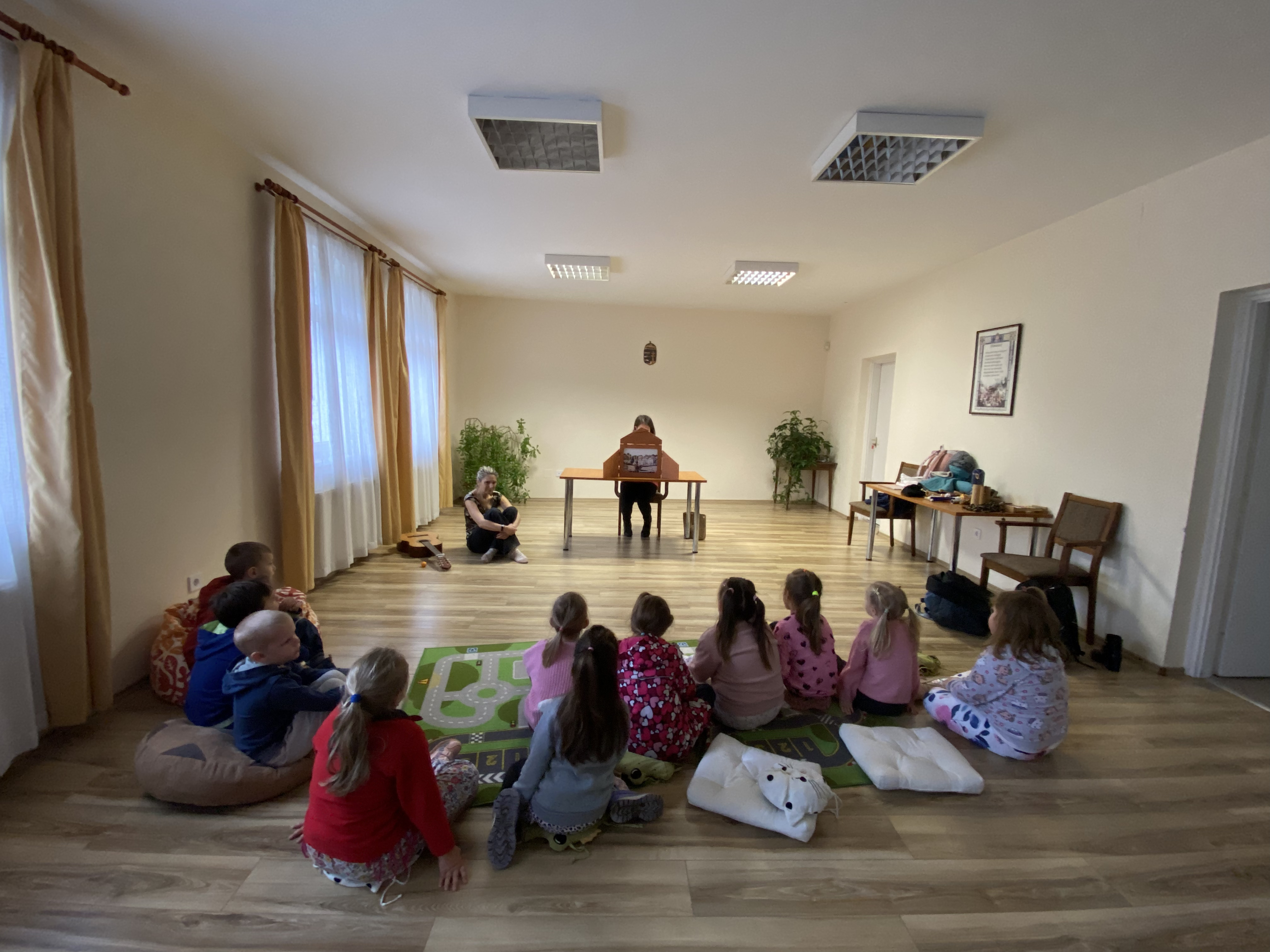 bakonybel papirszinhaz 1