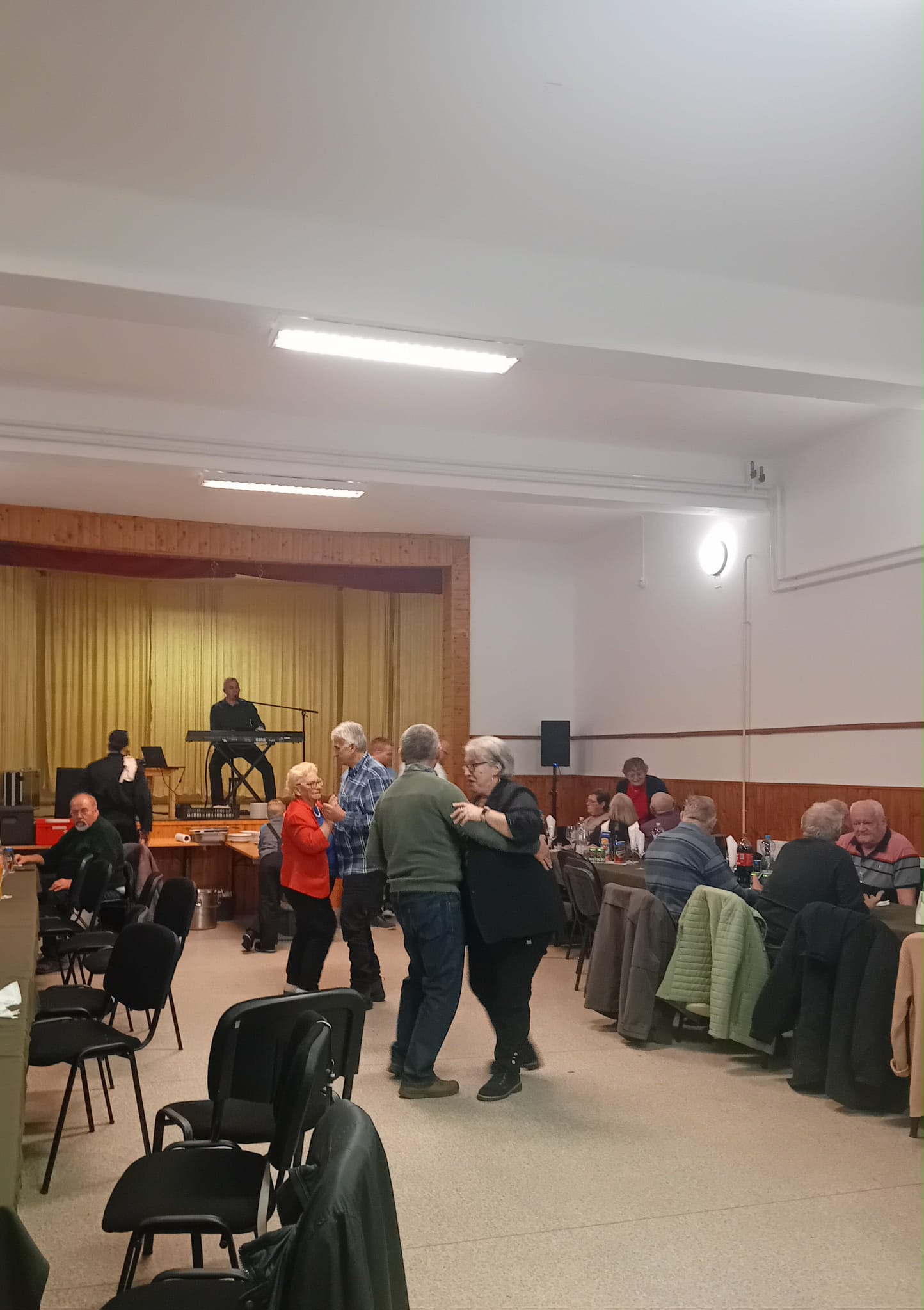 kamond nyugdijasest 2