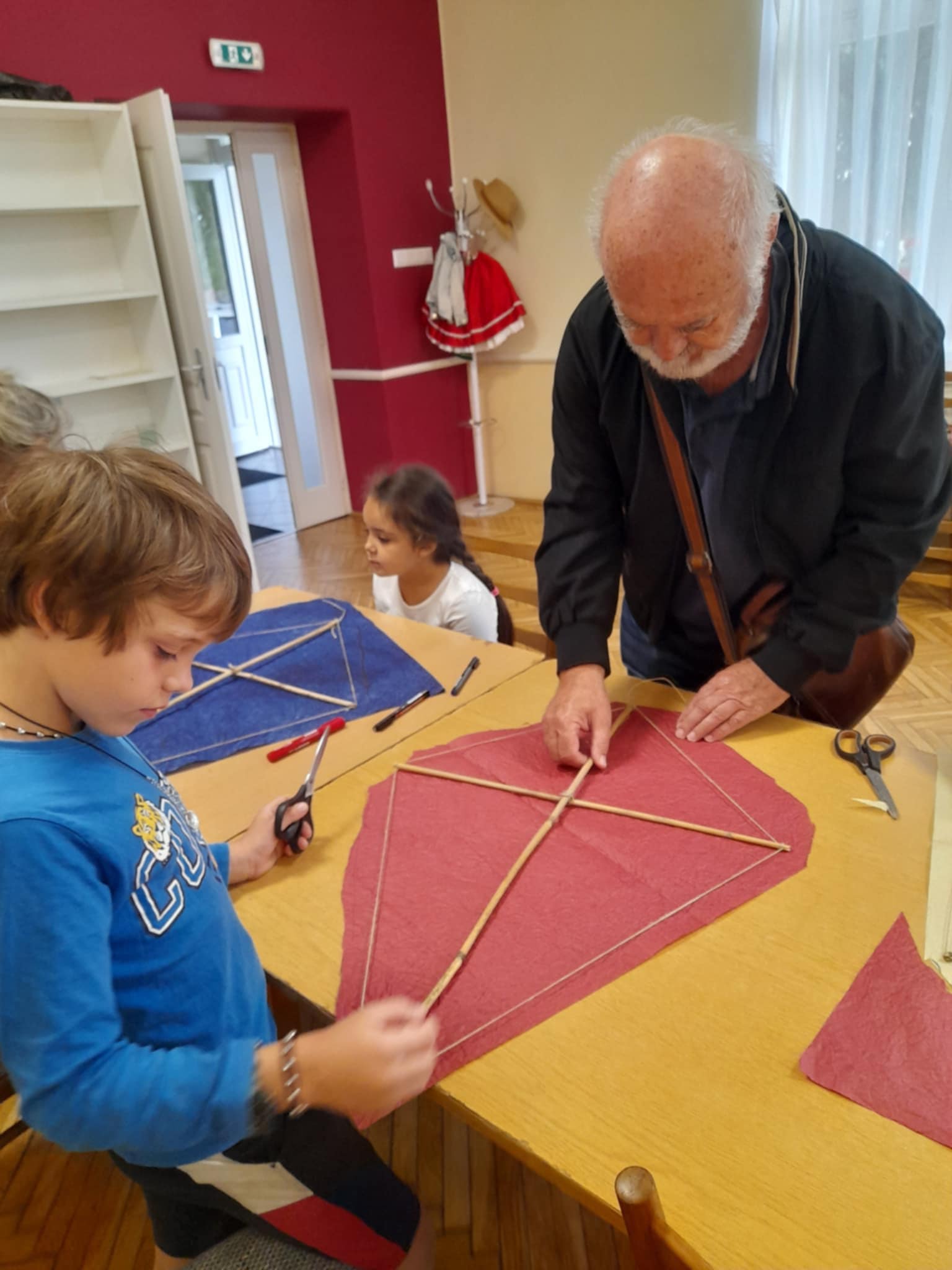 kisapati papirsarkany 1