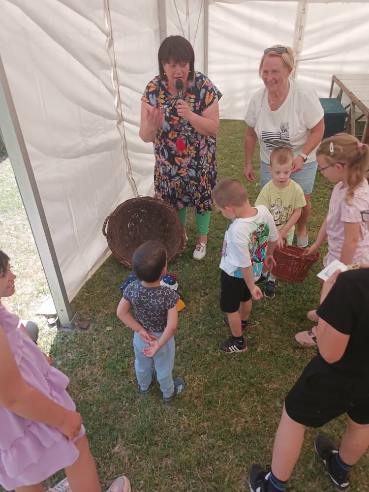 mihalyhaza tunderkert 1